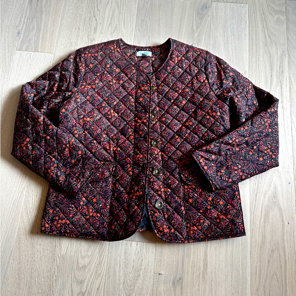 Quilted Snap Button Jacket Petite Medium Cottagecore Two Pockets Slight Puff